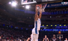 Jasen Green throws down two-handed jam, extending Creighton's lead over UConn