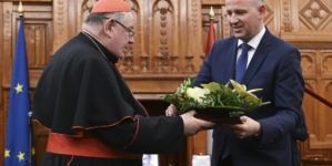 Former Archbishop of Prague Dominik Duka Awarded the János Esterházy Prize