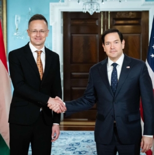 Polish FM Sikorski Criticized by Péter Szijjártó After a Rebuke from US Counterpart