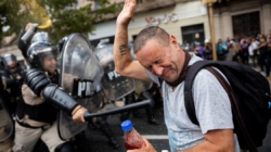 Protesters clash with police after Argentina cuts pension budget