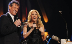 Carrie Underwood honors Randy Travis at the Opry 100: A Live Celebration