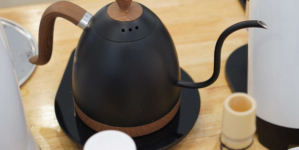 Photos of Disaster With Dad’s Electric Kettle Go Viral: ‘Didn’t Realize’