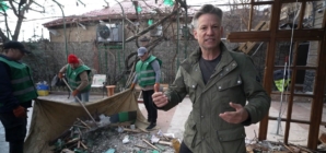 Richard Engel visits scene of Russian attack in Ukraine as Putin delays ceasefire decision