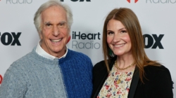 Henry Winkler jokes daughter ‘used me like a garden tool’ at iHeartRadio Awards