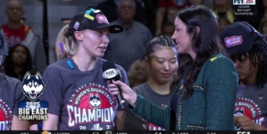 UConn Huskies hoist 2025 Big East Trophy, Paige Bueckers wins Most Outstanding Player | FOX Sports