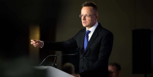 FM: Polish government are ‘trampling on the rule of law’ and peace