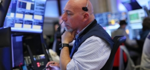 Stock futures fall after Moody’s downgrades U.S. credit rating
