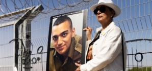 Israeli-American hostage Edan Alexander to be released Monday, Hamas says