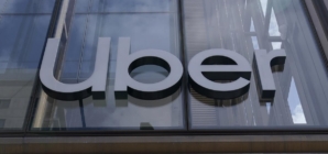 Uber targets commuters with cheaper pooled rides, price-lock pass