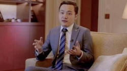 Crypto billionaire Justin Sun says he’s the biggest owner of Trump’s meme coin, will attend dinner with president