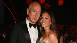 Jeff Bezos and Lauren Sánchez pack on PDA aboard $500 million yacht in Cannes