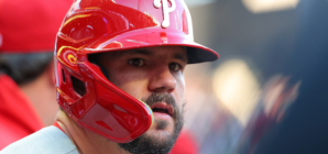 Phillies’ Kyle Schwarber Offers 2-Word Response on Testing Free Agency