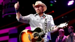 Late country icon Toby Keith’s horse set to race in 2025 Kentucky Derby