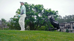 Robera Neo AI-powered smart caddie follows golfers without remote controls