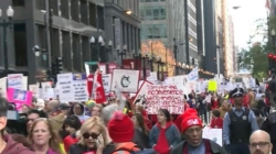 Thousands of Chicago teachers go on strike