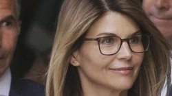 Lori Loughlin and other parents face new charge in admissions scandal