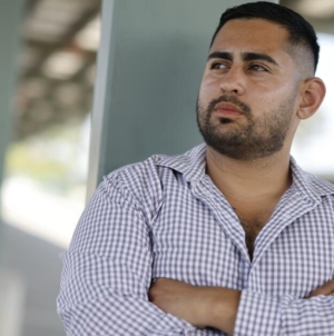 Video shows immigration agents interrogating a Latino U.S. citizen