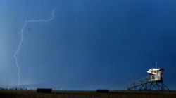 Thunderstorms sweep across SoCal, bringing dangerous dry lightning