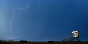 Thunderstorms sweep across SoCal, bringing dangerous dry lightning