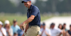 U.S. Open: Rory McIlroy Violently Chucks Club as Misery Continues