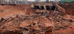 At least 200 killed as floods submerge Nigerian trading hub