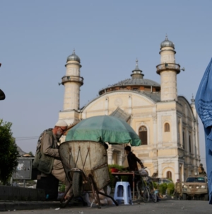 A top Taliban official offers amnesty to Afghans who fled the country and urges them to return