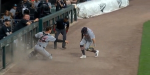 Tigers' Dillon Dingler, Zach McKinstry pull off UNREAL catch vs. White Sox