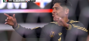 Edson Álvarez deflects a shot off Cesar Montes in 53' and finds the back of the net to extend Mexico's 3-1 lead over Dominican Republic