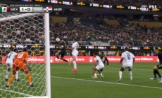 Edson Álvarez scores header in 44' to give Mexico a 1-0 lead over Dominican Republic