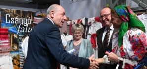 President Sulyok Visits Csángó School in Romania
