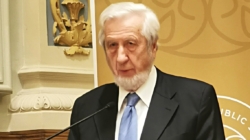 Former Foreign Minister Attacked with a Hammer