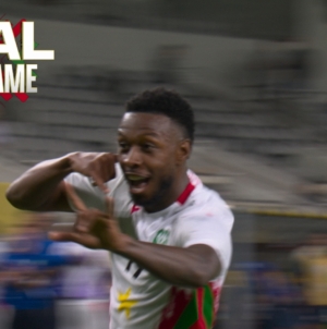 Shaquille Pinas scores on PK after handball by Costa Rica, giving Suriname 3-2 lead