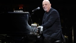 ‘Piano Man’ Billy Joel jokes ‘getting old sucks’ during health battle