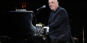 ‘Piano Man’ Billy Joel jokes ‘getting old sucks’ during health battle