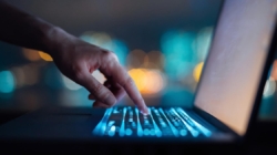 16 billion login credentials from Google and other sites leaked online, report says