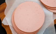 Nearly 150,000 pounds of bologna recalled due to undeclared “meat or poultry source materials”