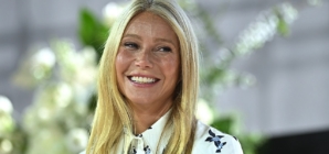 Topless Gwyneth Paltrow shares Tuscan breakfast recipe online, fans react