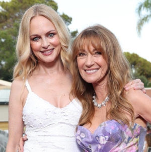 Heather Graham and Jane Seymour share beach selfies during Italian vacation