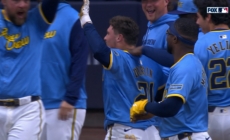 Brewers' Caleb Durbin blasts a walk-off home run vs. Padres