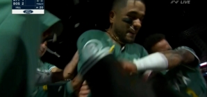 Carlos Narváez hits walk-off single, helping Red Sox defeat Yankees