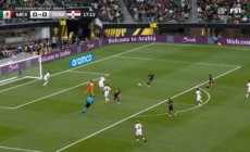 Mexico's Santiago Gimenez nearly opens the score in match against Dominican Republic