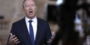 GOP Senator Accuses Trump Of ‘Petty Vindictiveness’ After White House Snub