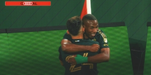 Juan Mosquera finds the back of the net to give Portland a 1-0 lead over San Jose