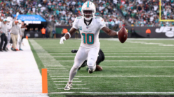 Former NFL QB Suggests Shocking Trade Idea for Dolphins’ Tyreek Hill