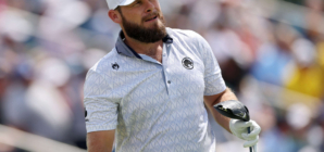 Tyrrell Hatton Punches, Scolds Putter Despite Creeping at U.S. Open