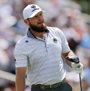Tyrrell Hatton Punches, Scolds Putter Despite Creeping at U.S. Open