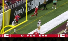 Jordan Ta'amu hits Jaydon Mickens on a 26-yard TD pass, bringing Defenders to tie with Panthers