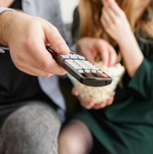 8 simple steps to cut the cord and save money on expensive cable bills