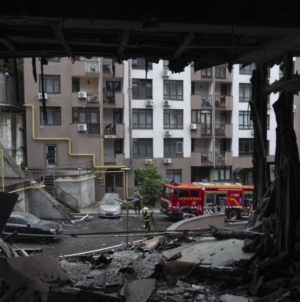 Russia launches attack on Kyiv hours before NATO allies meet