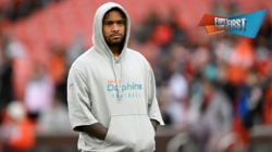 Dolphins’ Tua Tagovailoa on Trusting Tyreek Hill: ‘It’s a Work in Progress’